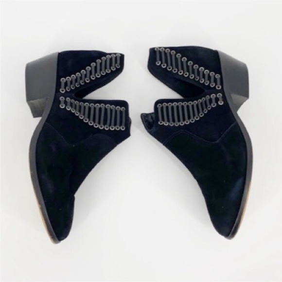 Vince Camuto Plevista Cut Out Booties - Picture 1 of 6